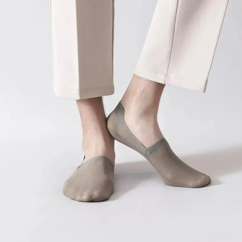 Low-Cut Mesh Lining Socks for Women | Non-Slip Silicone Grip