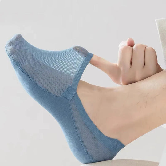 Low-Cut Mesh Lining Socks for Women | Non-Slip Silicone Grip
