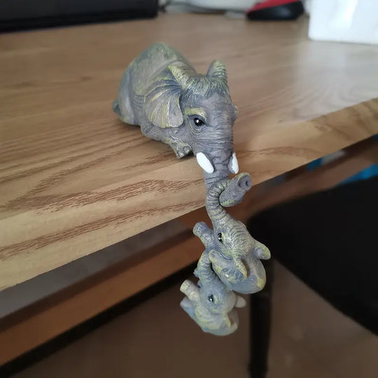 Elefantfamilie Figurer | Sæt med 3 Detaljerede Harpiks Ornamenter til Hus & Have