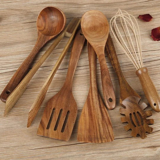 7-Piece Wooden Kitchen Set – Ergonomic Handle Pan-Friendly