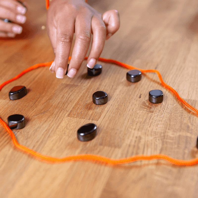 Magnet Master | Magnetisches Strategiespiel