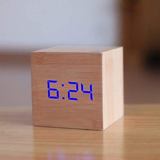 Digitale LED Kubusklok | Moderne Vierkante Wekker voor Bureau of Nachtkastje