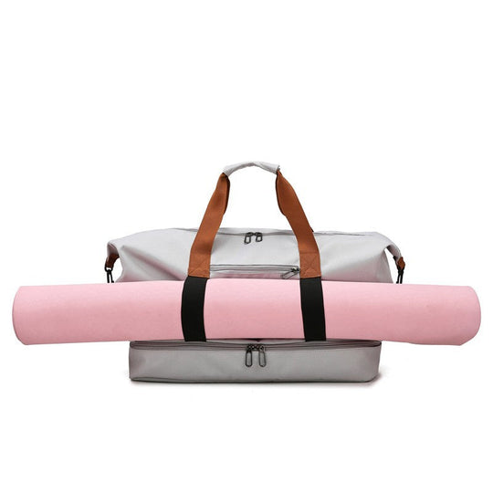 Travel and sports bag - handy bag for vacation, sports, weekend getaway or day trip - for men and women