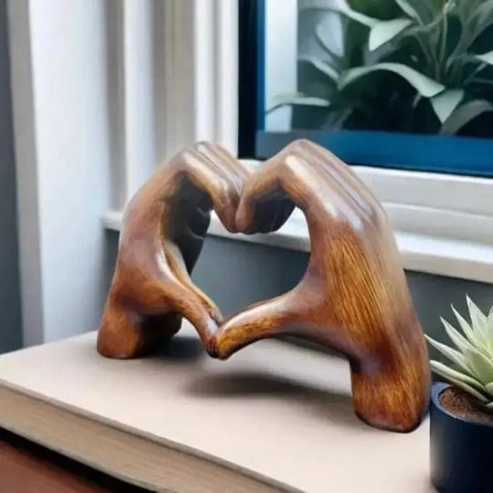 Heart Figurine Desk Decoration