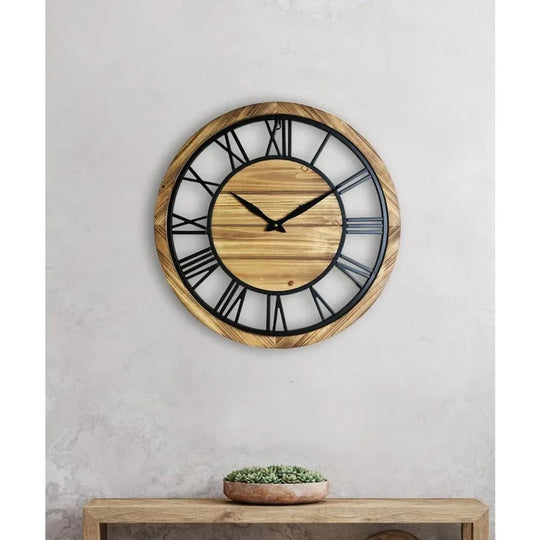 Dekorative Holz Wanduhr mit römischen Zahlen