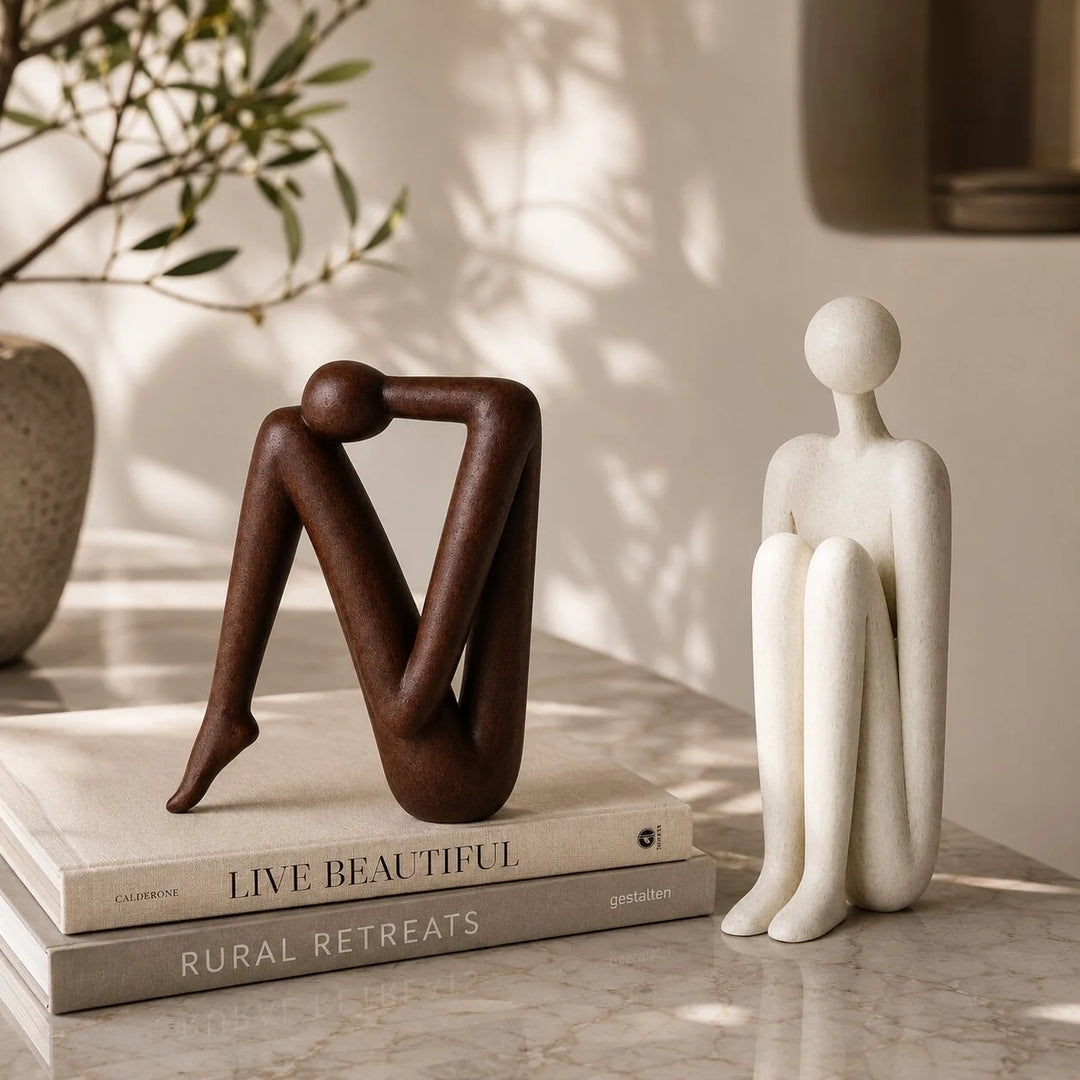 Boekensteunen – Sculpturaal Porselein voor de Boekenkast