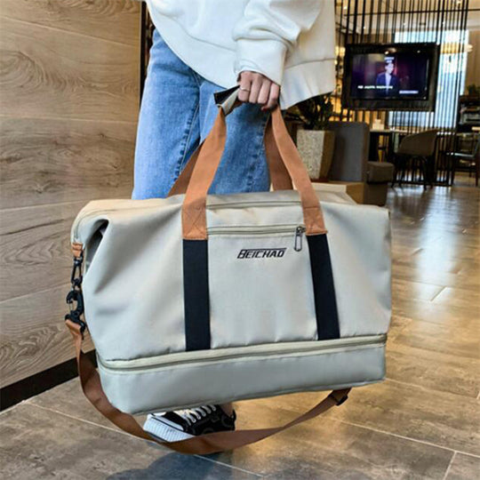 Travel and sports bag - handy bag for vacation, sports, weekend getaway or day trip - for men and women