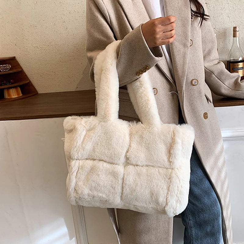 Pluche Handtas Dames – Zachte & Ruime Wintertas (35 cm)