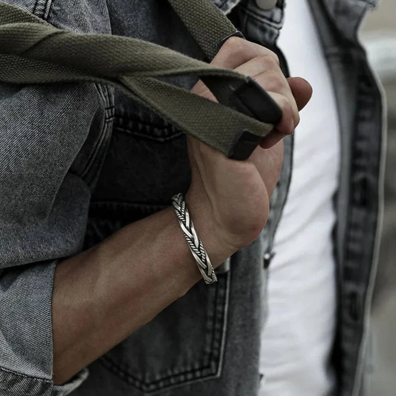 Torin Zilveren Cuff Armband