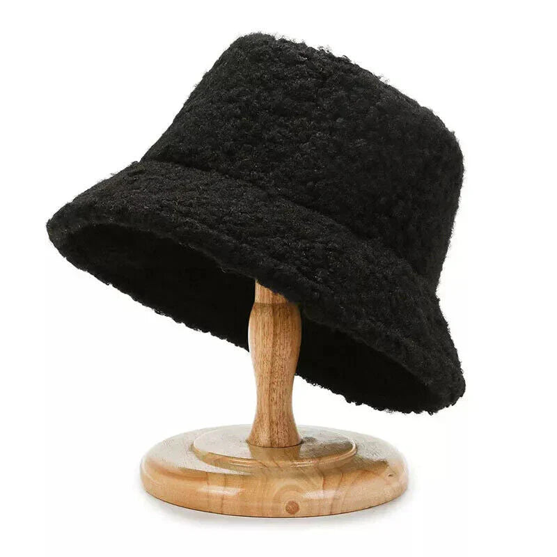 Warme Teddy Bucket Hat – Livia