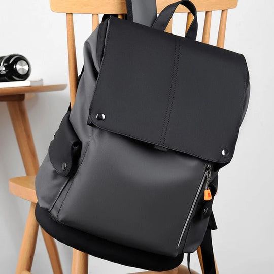 Waterdichte Rugzak Compact – 25L met USB-Poort voor Werk & Reizen
