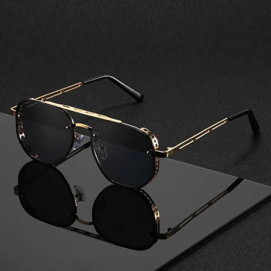 Zonnebril Aviator met Goudkleurig Montuur en UV-Bescherming