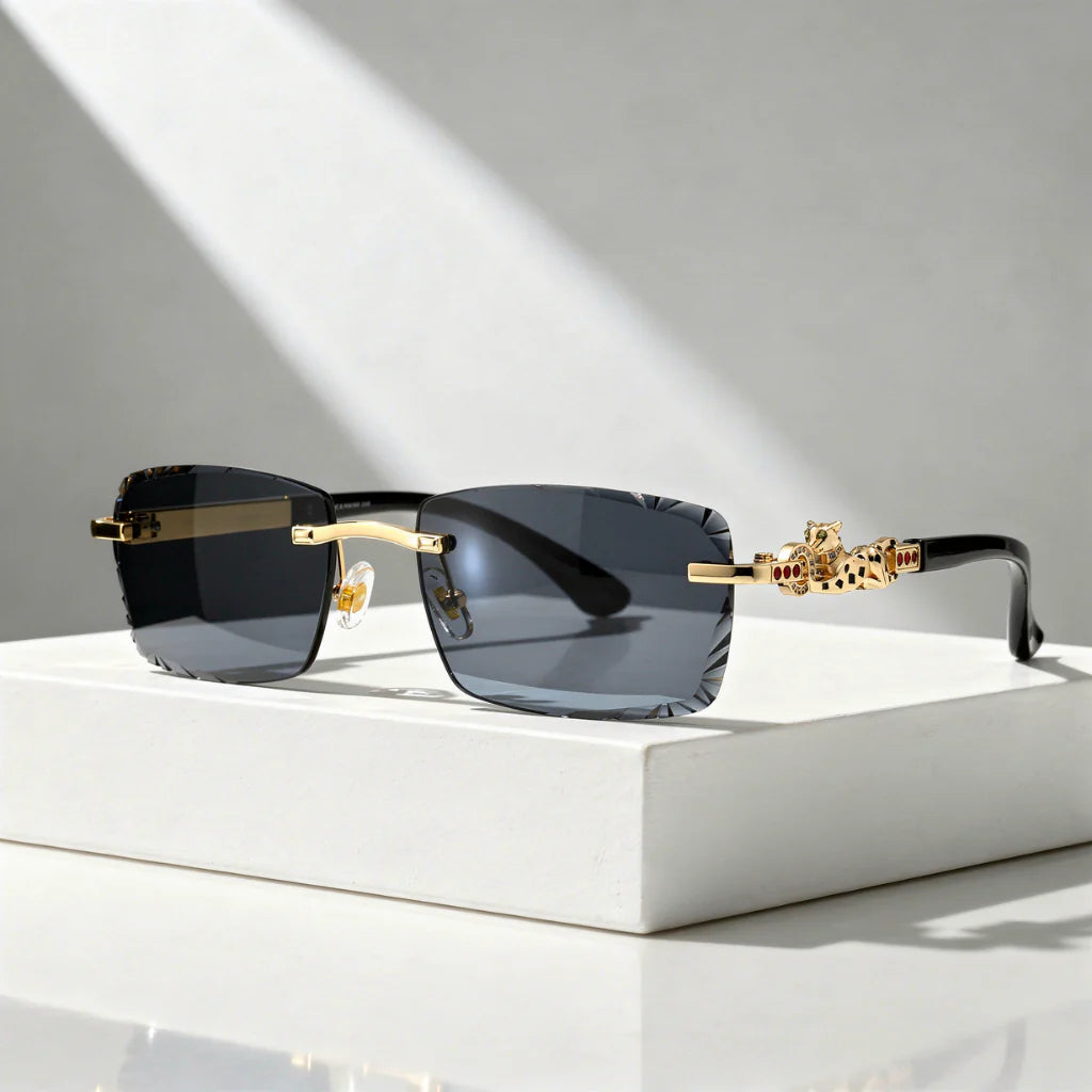Zonnebril Randloos – Facetglazen met Gouden Panter-detail, UV400