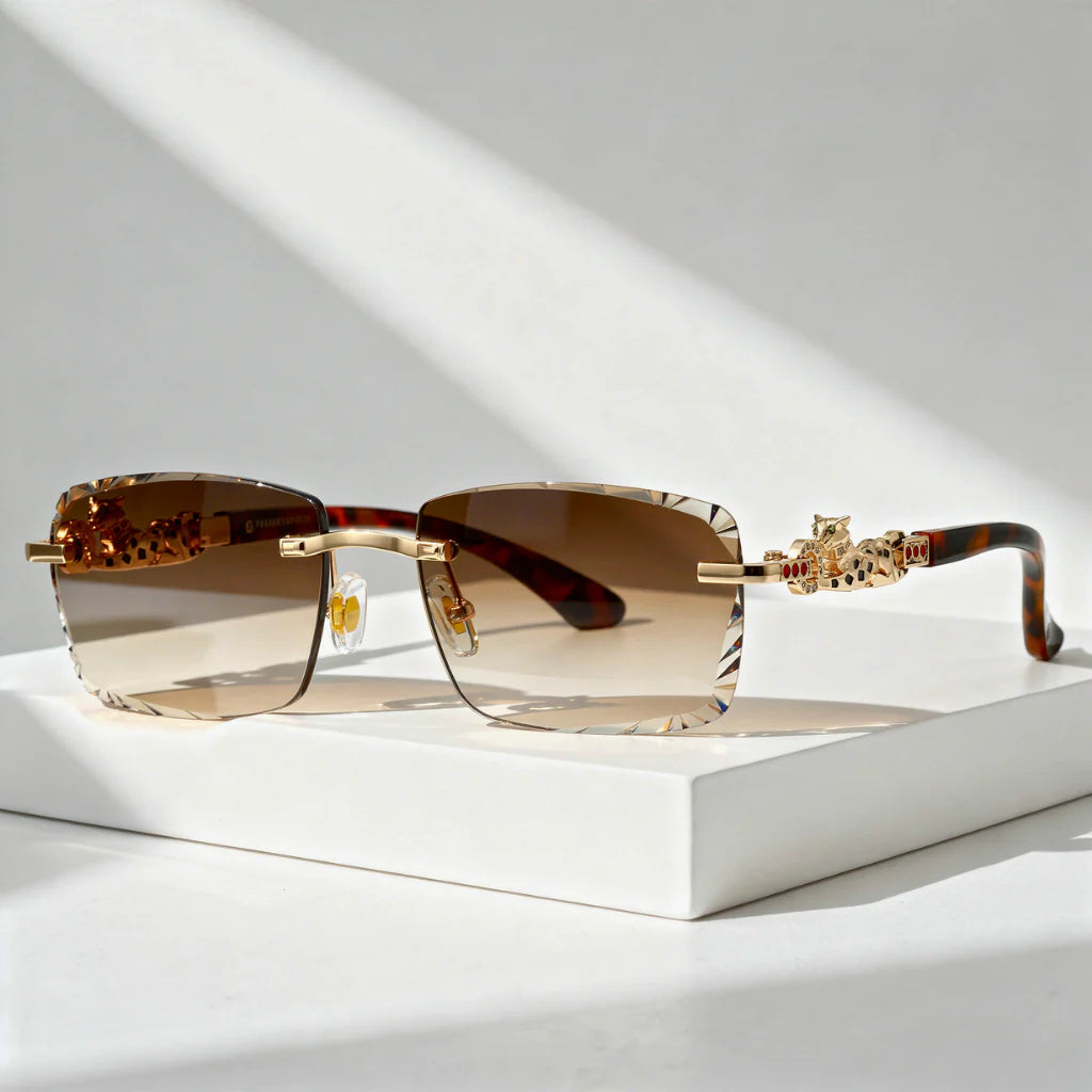 Zonnebril Randloos – Facetglazen met Gouden Panter-detail, UV400